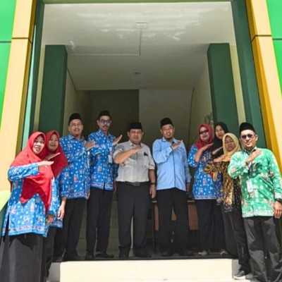 Kepala Kemenag Kepulauan Seribu Beri Pembinaan Guru di MIN 17 Pulau Tidung
