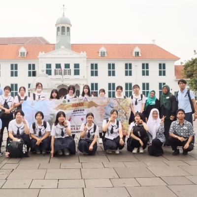 Hari Kedua Program Sister School MAN 4 Jakarta dan Kunori Gakuen Perkenalkan Ragam Budaya dan Toleransi Indonesia