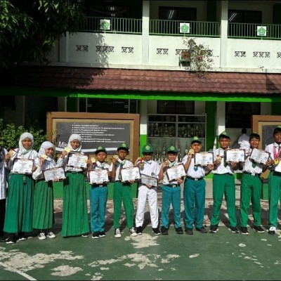 MIN 4 Jakarta Raih 10 Emas di Kejuaraan Pencak Silat Nasional Jakarta Arisaka Championship 2025