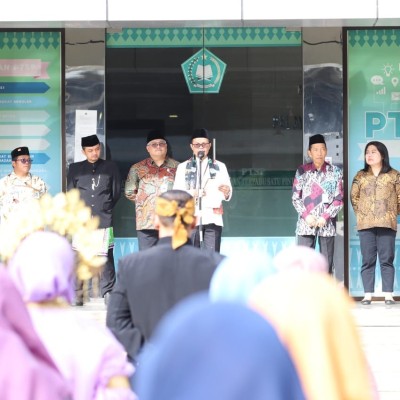 Hari Guru 2025, Guru Pilar Utama Membangun Generasi Melalui Cinta