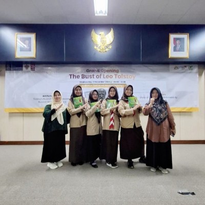 MAN 7 Jakarta Tampil di Agenda Internasional UI–Kedutaan Rusia