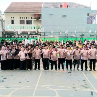 Tumbuhkan Semangat Sportivitas Siswa, KKMI Cilincing 1 Gelar Turnamen Futsal Ke-3