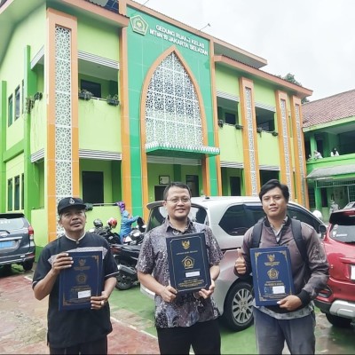 MTsN 19 Jakarta Dukung Program GEMAR, Ayah Ambil Rapor Anak di Sekolah