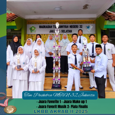 Paskibra MTsN 32 Jakarta Raih Empat Penghargaan LKBB Nasional