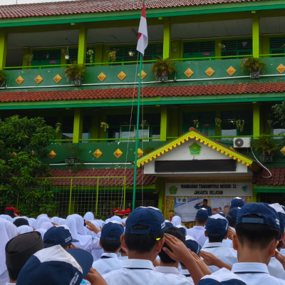 Media Nasional Soroti MTsN 32 Jakarta sebagai Madrasah Berprestasi Terbaik di DKI Jakarta