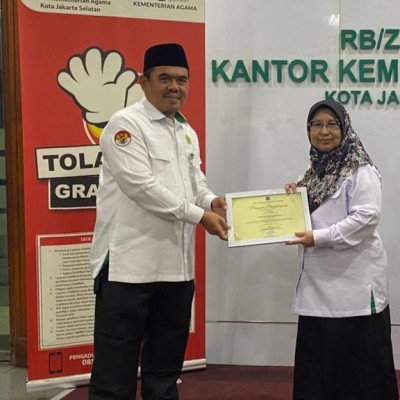 MTsN 41 Jakarta Raih Predikat Terbaik Penggalangan Dana Sosial PMI