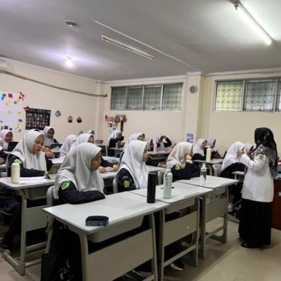 Wali Kelas MTsN 41 Jakarta Perkuat Karakter dan Prestasi Siswa