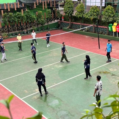 Bina Prestasi Voli MTsN 41 Jakarta Kembangkan Bakat Olahraga Siswa