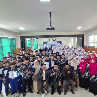 MIN 14 Al-Azhar Asy-Syarif Gelar Kegiatan Motivasi dan Kesiapan Mental Siswa Kelas VI