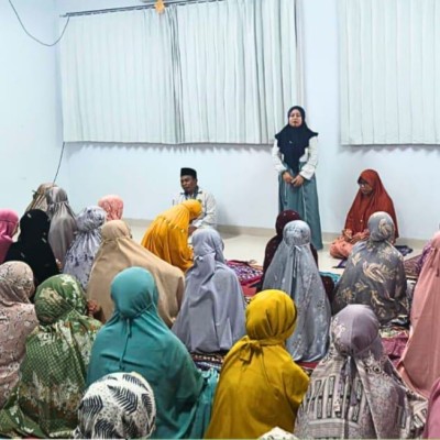 Penyuluh Agama KUA Kepulauan Seribu Utara Tanamkan Cinta Al-Qur’an di Asrama Putri SMAN 69 Jakarta