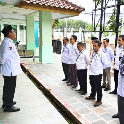 Apel Pagi Jadi Momentum Penguatan Disiplin, Integritas, dan Semangat Pelayanan ASN Kemenag Kepulauan Seribu