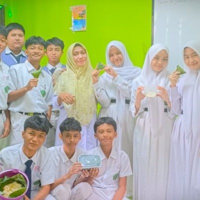 MTsN 19 Jakarta Laksanakan Pembelajaran Bioteknologi Konvensional Berbasis Praktik