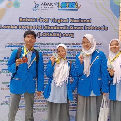 Tim MAN 22 Jakarta Raih Medali Perak di LOKASIA Nasional ABAK Academy