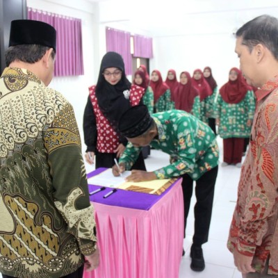 Sertijab Kaur TU MTsN Jakarta Utara, Kepala KanKemenag Tekankan Sinergi dan Tata Kelola Madrasah