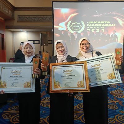 MIN 2 Jakarta Raih Juara Umum Jakarta Madrasah Award 2026
