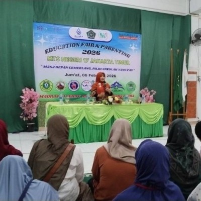 MTsN 17 Jakarta Gelar Edufair & Parenting Dukung Orang Tua Dampingi Pendidikan Anak