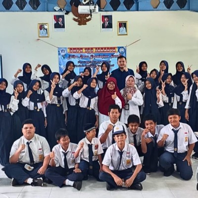 Bekali Jiwa Kepemimpinan Pelajar, Penyuluh KUA Kepulauan Seribu Utara Isi LDKS OSIS di SMPN 133 Jakarta