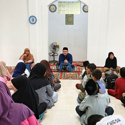 Malam Penuh Berkah, Penyuluh Agama Islam Bimbing Santri TPQ Al-Ikhlas di Pulau Pramuka