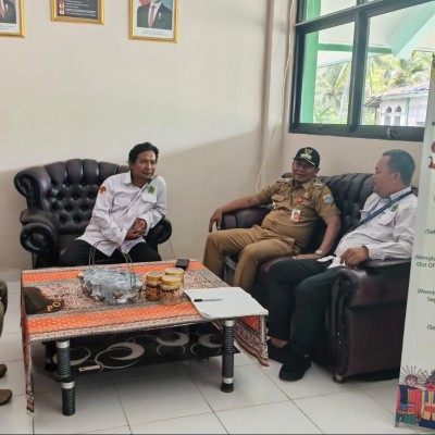 Jalin Silaturahmi Camat Kepulauan Seribu Selatan Sambangi MTsN 26 Kepulauan Seribu