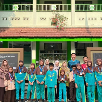 Siswa MIN 4 Jakarta Borong Juara di Kejuaraan Memanah Cakra Buana Championship 3