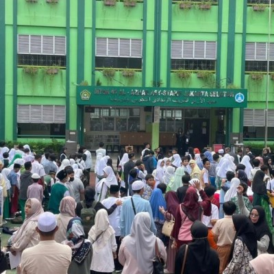 Antusiasme Tinggi Warnai Ujian Tahap I PMBM MTsN 41 Al Azhar Asy Syarif
