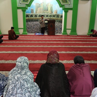 KanKemenag Jakarta Selatan Ajak ASN Perbanyak Amal dan Perkuat Niat Ibadah