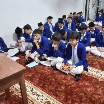 MAN 10 Jakarta Barat Gelar Kajian Ramadan untuk Siswa