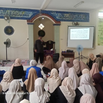 Pesantren Kilat MTsN 9 Jakarta Perkuat Pembinaan Akhlak Siswa