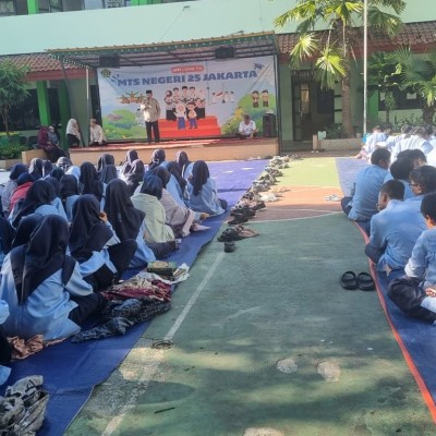 Pesantren Kilat MTs Negeri 25 Jakarta Resmi Ditutup, Perkuat Iman dan Kebersamaan Siswa di Bulan Ramadhan