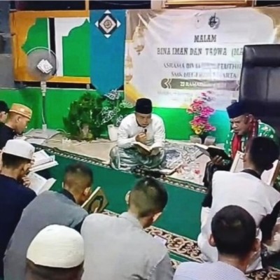 Penyuluh Kemenag Dampingi Khataman Al-Qur’an Siswa SMKN 61 Jakarta di Pulau Tidung