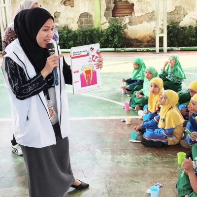 MIN 14 Al-Azhar Asy-Syarif Gelar Penyuluhan Kesehatan Gigi Bersama Puskesmas Srengseng Sawah
