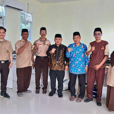 Kakankemenag Kepulauan Seribu Tinjau MIN 17 Pulau Tidung, Pastikan Layanan Pendidikan Optimal