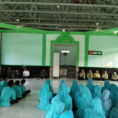 Sambut TKA, Siswa MTsN 26 Kepulauan Seribu Gelar Istighosah Bersama
