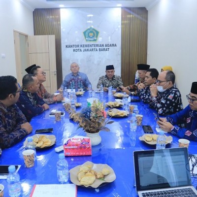 Kepala KanKemenag Jakarta Barat Tekankan Sinergi dan Efisiensi Program dalam Rapat Pimpinan Triwulan II 2026