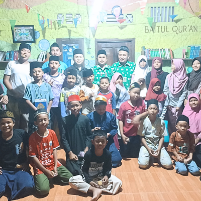 Penyuluh KUA Kepulauan Seribu Selatan Ajar Al-Qur’an di TPQ Al-Fikri Pulau Pari