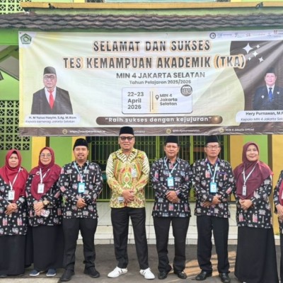 Kakankemenag Jakarta Selatan Monitoring Pelaksanaan TKA di MIN 4, Pastikan Ujian Berjalan Tertib