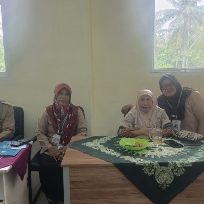 Pengawas Monitoring Ujian Madrasah di MIN 17 Kepulauan Seribu, Pastikan Berjalan Tertib dan Jujur