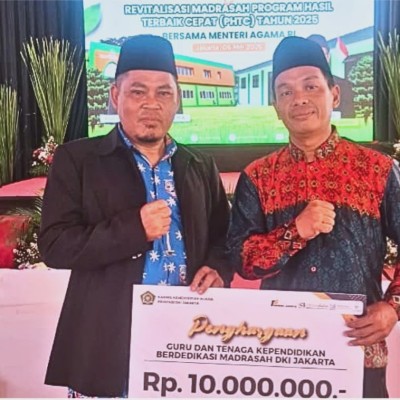Guru MTsN 26 Kepulauan Seribu Raih Penghargaan Kanwil Kemenag DKI Jakarta