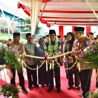Madrasah Kian Diminati, Menag Resmikan Sarpras SBSN-PHTC di 14 Madrasah