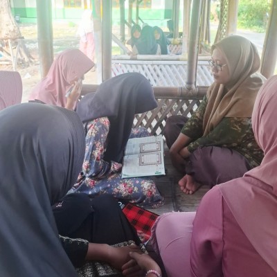 MTsN 26 Kepulauan Seribu Gelar Pengajian Rutin untuk Perkuat Syiar Islam dan Kebersamaan Masyarakat