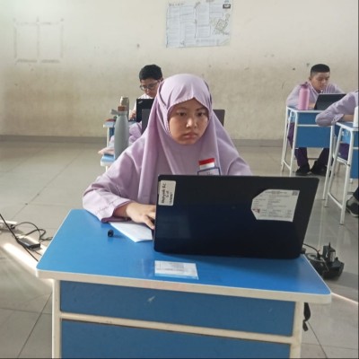 Hari Ketiga UM, Siswa Kelas VI MIN 14 Al-Azhar Asy-Syarif Tunjukkan Kesiapan dan Kedisiplinan