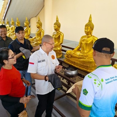 Kemenag Jakarta Barat Gelar Aksi Bersih Vihara Sambut Hari Raya Waisak 2569 BE