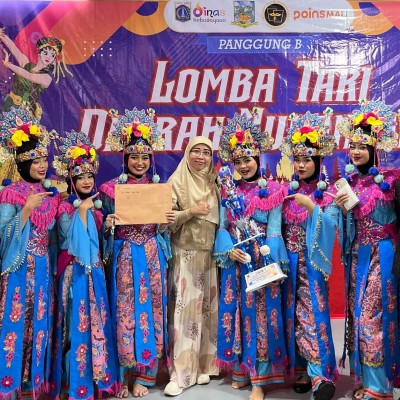 Penari MAN 14 Jakarta Juara 2 pada Lomba Tari Daerah Nusantara