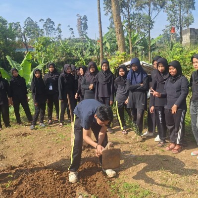 MTsN 41 Al Azhar Asy Syarif Jakarta Gelar Study Tour Edukatif ke Bandung