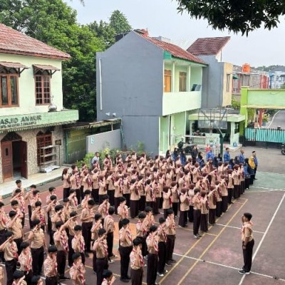 “Bangkit Bersama Menjaga Tunas Bangsa” — MTsN 2 Jakarta Selatan Peringati Hari Kebangkitan Nasional ke-118 