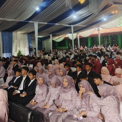 Pelepasan Siswa Kelas IX MTsN 1 Jakarta, Kepala Kemenag Jakarta Selatan Tekankan Akhlak dan Prestasi