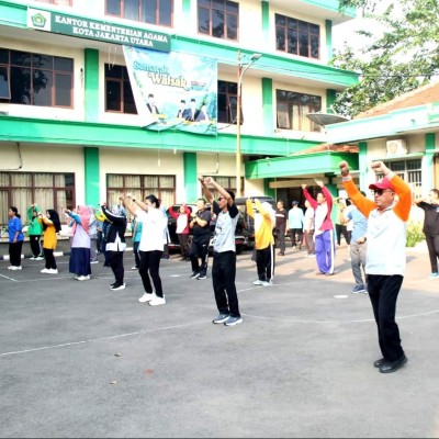 Senam Rabu Pagi, Kakankemenag : Upaya Menjaga Kesehatan Jasmani Dan Silaturahmi Antar ASN