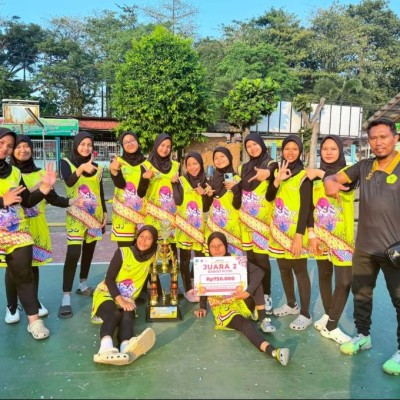 Tim Basket Putri MTsN 17 Jakarta Raih Juara 2 Ignatius Slamet Riyadi Cup Vol. 1