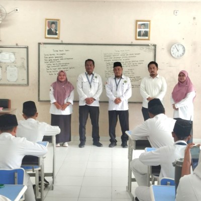Kasie Pendis Kemenag Kepulauan Seribu Monitoring Hari Terakhir ASA Genap di MTsN 26 Pulau Tidung