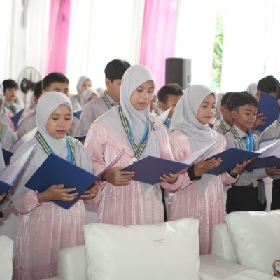 MIN 14 Al-Azhar Asy-Syarif Lepas Angkatan XXI, Momen Syukur dan Kebanggaan Warnai Tasyakuran Kelas VI